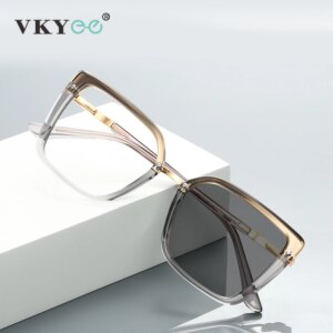 VKYEE Fashionable Large Frame Simple Square Design Anti-blue Light Reading Glasses Customizable Prescription Photochromic