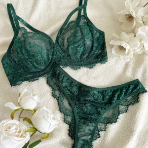 Women's Lingerie & Underwear， eyelash sxy fancy lace strapping underwire bra &  brazilian panties ，victoria style