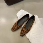 Retro Red Velvet Flat Shoes for Women 2025 New Spring and Autumn French Leopard Loafers Pattern Women Shoes Ladies Woman Shoes