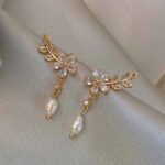 Luxury Imitation Pearl Zircon Stud Earrings For Women Fashion Flower Leaf Earrings Elegant Ear Stud Party Wedding Jewelry