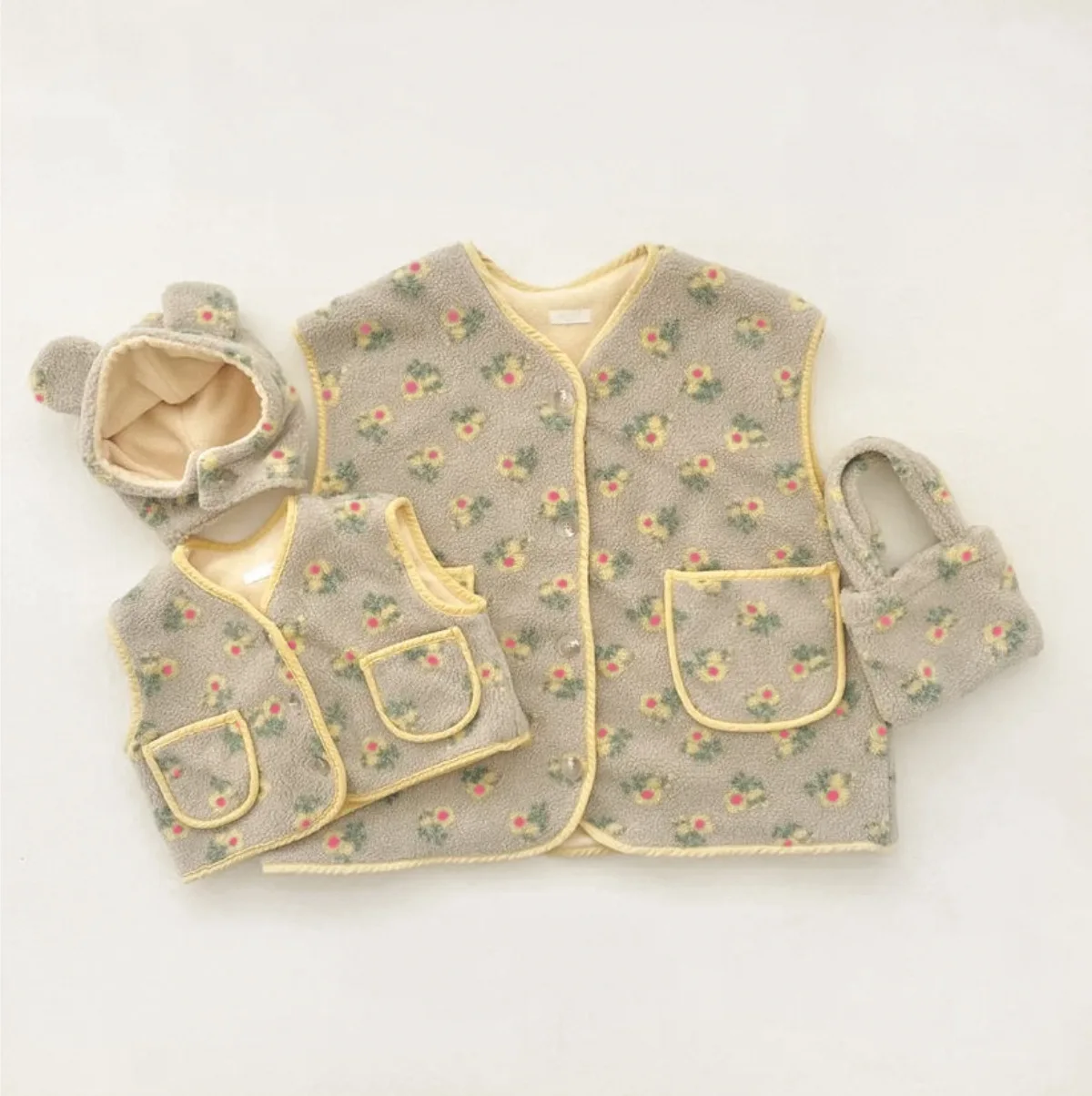 Vests Autumn Winter Fragmented Flowers Double Sided Velvet Boys Girls Baby Children Warm 2023 Simple Sweet round collar - Image 2