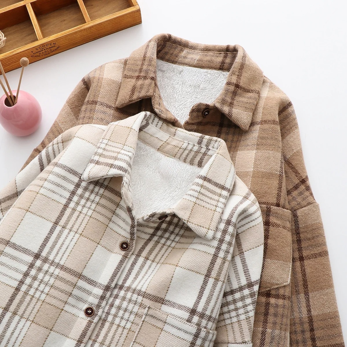 Woman Blous Shirt Women Velvet Plaid Blouses Thicken Jacket Winter Women Vintage Jacket Loose Button Up Top Autumn Warm Shirt - Image 6